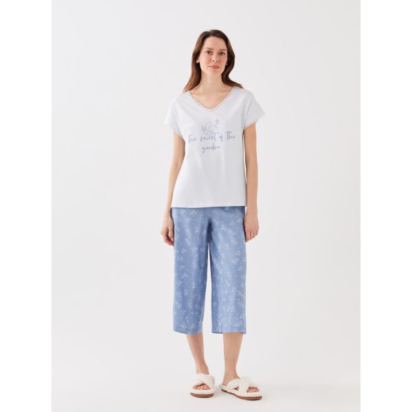 Women's V-Neck Printed Capri Pajamas Set